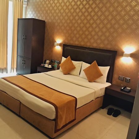 Anand Bhawan Hotell New Delhi Exteriör bild
