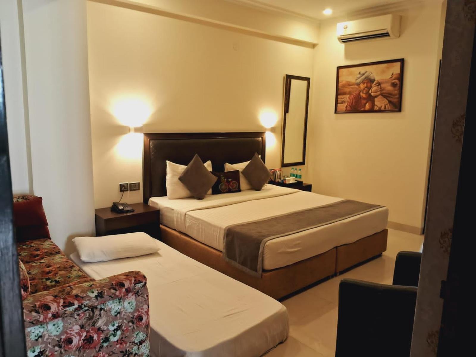 Anand Bhawan Hotell New Delhi Exteriör bild