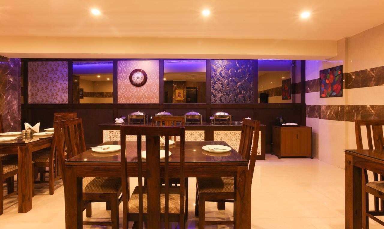 Anand Bhawan Hotell New Delhi Exteriör bild